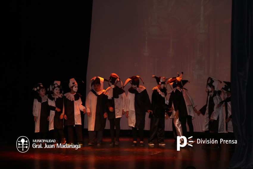 Inici la muestra anual de arte del Colegio Sagrado Corazn de Jess e