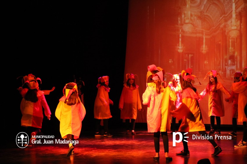 Inici la muestra anual de arte del Colegio Sagrado Corazn de Jess e