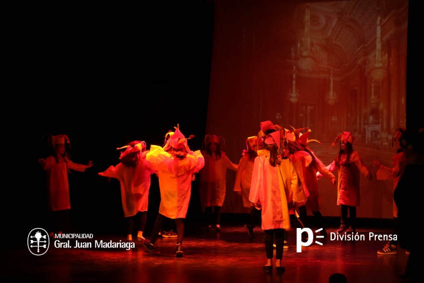 Inici la muestra anual de arte del Colegio Sagrado Corazn de Jess e