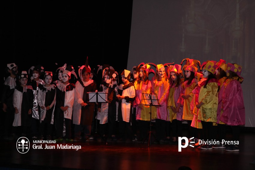 Inici la muestra anual de arte del Colegio Sagrado Corazn de Jess e