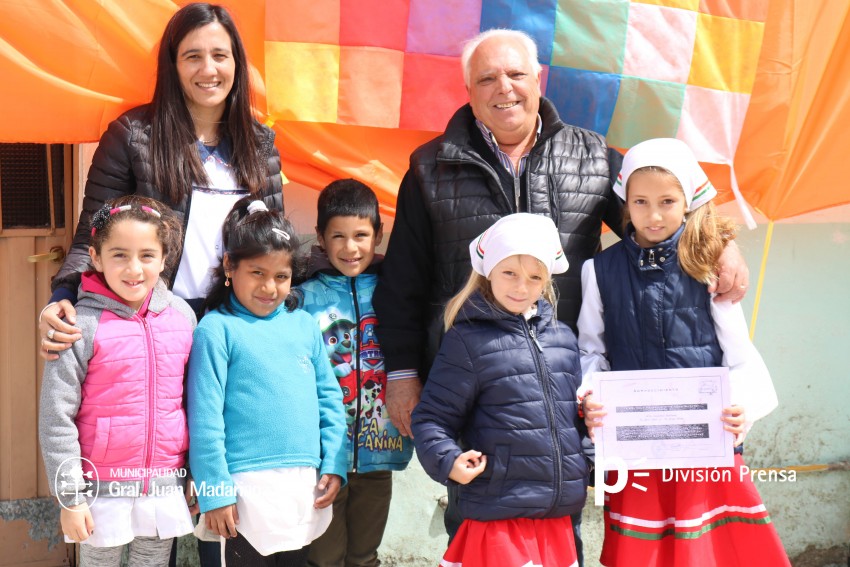 Acto por el Da de la Diversidad Cultural en la Escuela Primaria N 3