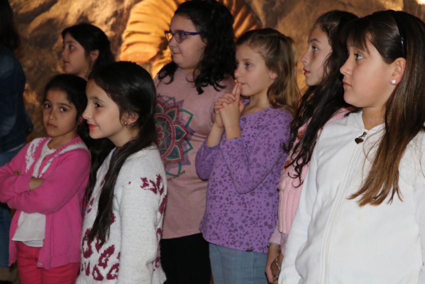 Presentacin coral en el museo Tuy Mapu