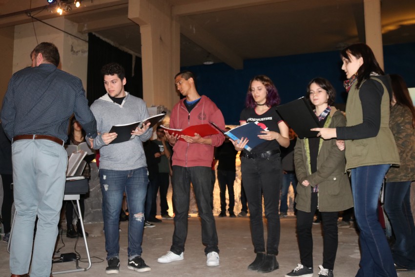 Presentacin coral en el museo Tuy Mapu