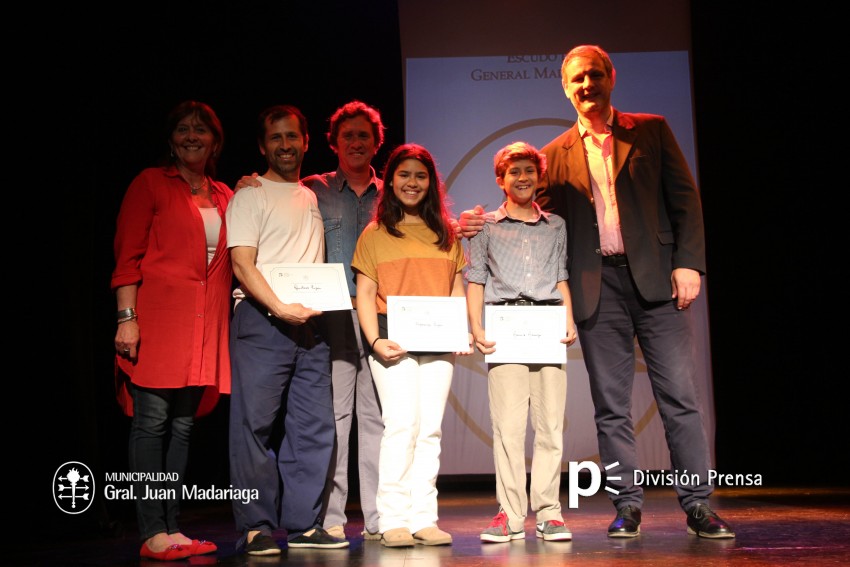 Emotivo acto de reconocimientos a quienes participaron de la final de 