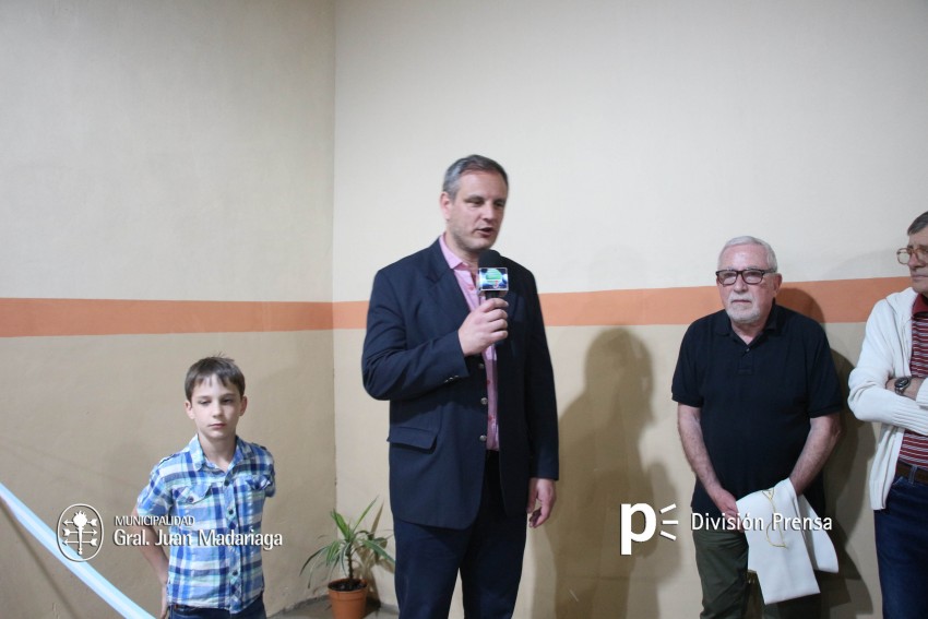 Inauguraron una cancha de tejo techada en el Centro de Jubilados