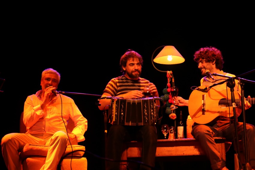 Dos exitosos madariaguenses se subieron al escenario de la Casa de la 