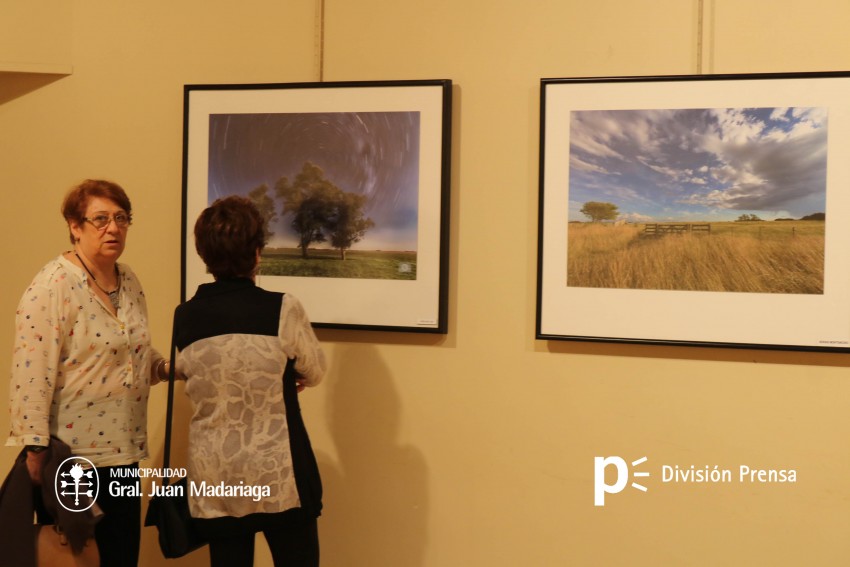 Se inaugur la muestra de fotografa y serigrafa de los alumnos de la