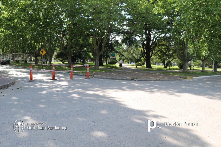 Inici el encuentro deportivo de vley en las instalaciones de la Escu