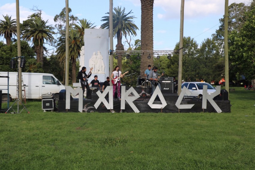 El Ma-Rock convoc a centenares de personas en el Anchorena