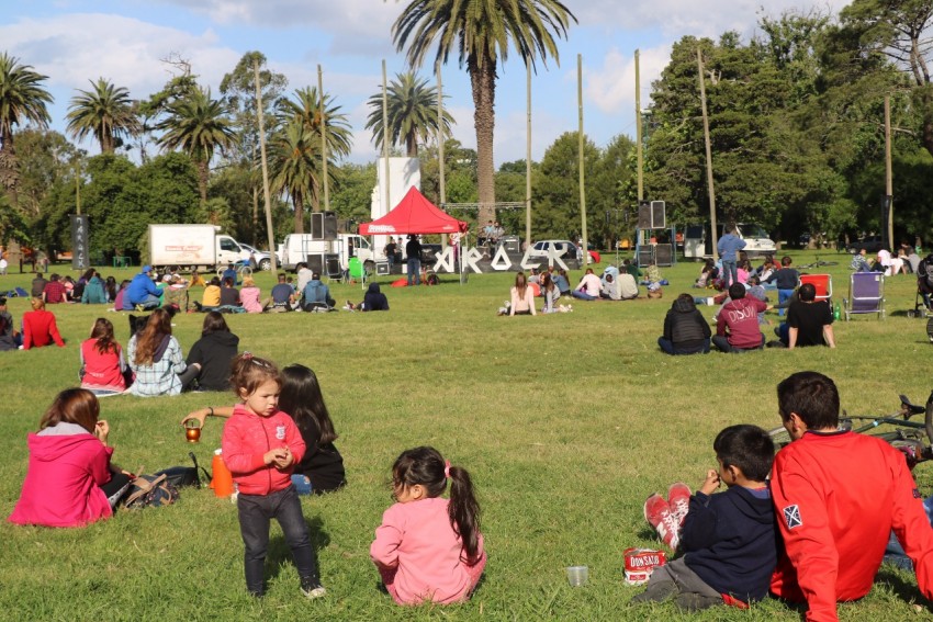 El Ma-Rock convoc a centenares de personas en el Anchorena