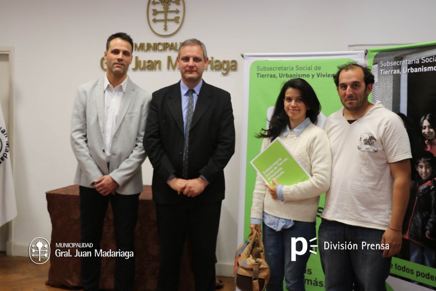 Autoridades otorgaron 41 boletos de compra venta del Plan Familia Pro