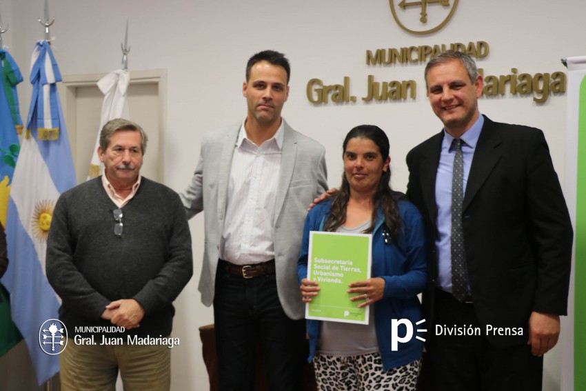 Autoridades otorgaron 41 boletos de compra venta del Plan Familia Pro