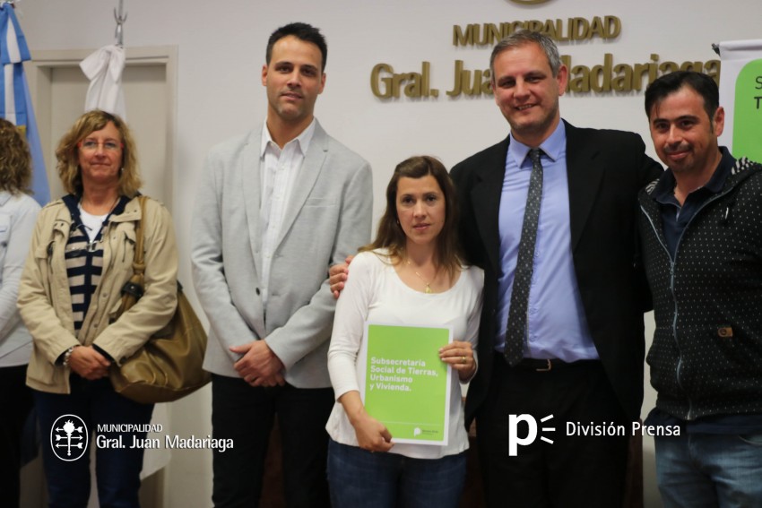 Autoridades otorgaron 41 boletos de compra venta del Plan Familia Pro