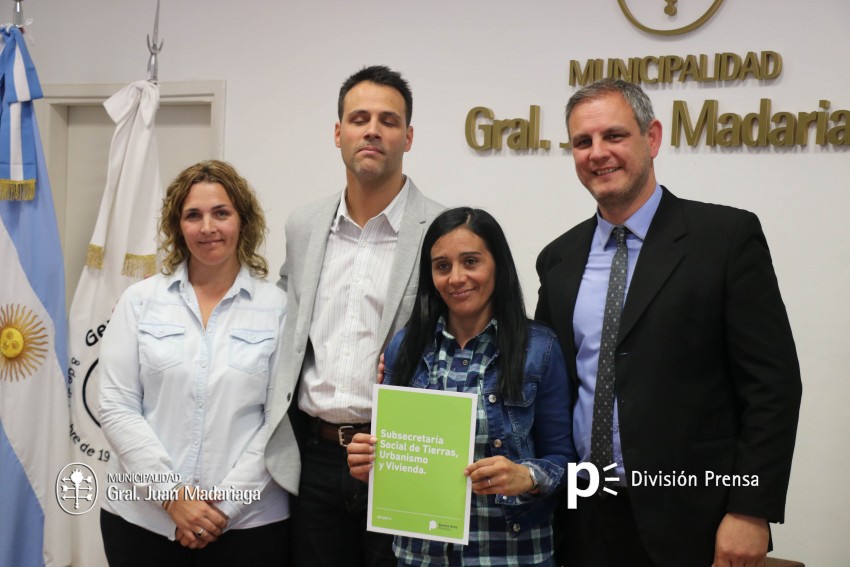 Autoridades otorgaron 41 boletos de compra venta del Plan Familia Pro