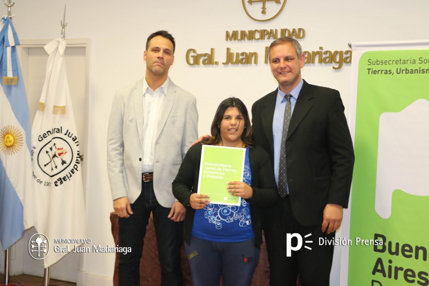 Autoridades otorgaron 41 boletos de compra venta del Plan Familia Pro