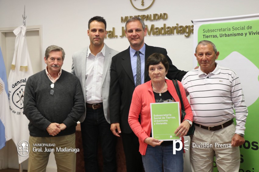 Autoridades otorgaron 41 boletos de compra venta del Plan Familia Pro