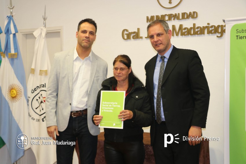 Autoridades otorgaron 41 boletos de compra venta del Plan Familia Pro