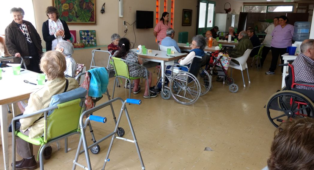 La heladera Aristegui sorprendi a los abuelos con una especial donac