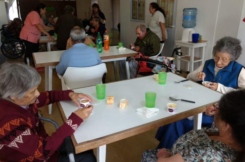 La heladera Aristegui sorprendi a los abuelos con una especial donac