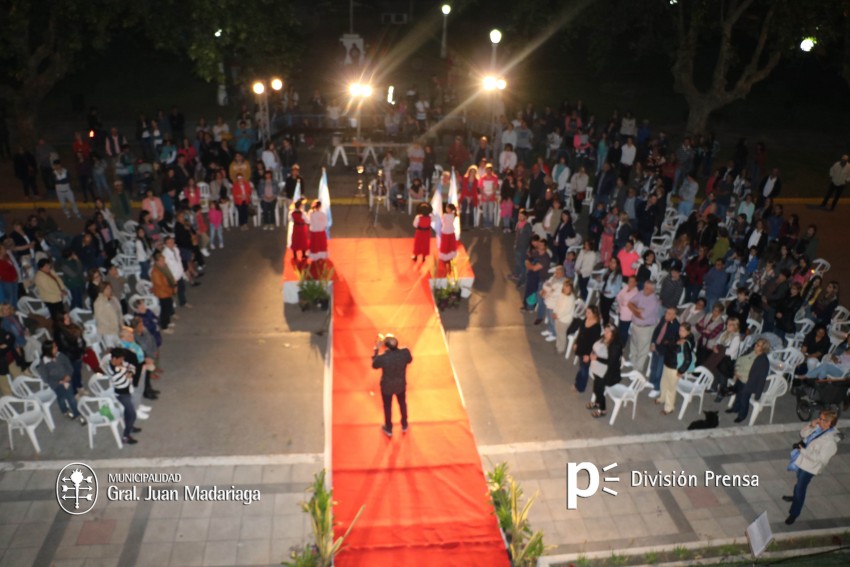 Recaudaron cerca de 17 mil pesos durante el desfile de modas a benefic