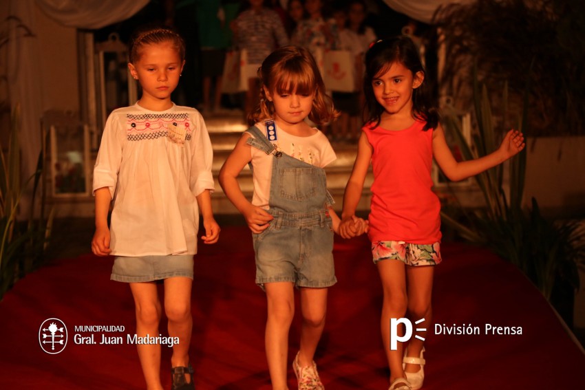 Recaudaron cerca de 17 mil pesos durante el desfile de modas a benefic