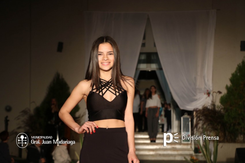 Recaudaron cerca de 17 mil pesos durante el desfile de modas a benefic