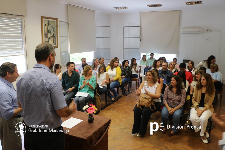 Empleados Municipales recibieron los certificados por la realizacin d