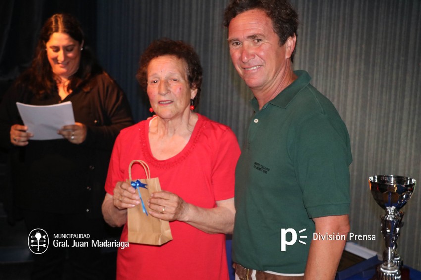 Reconocimientos y menciones especiales en la despedida de ao del 