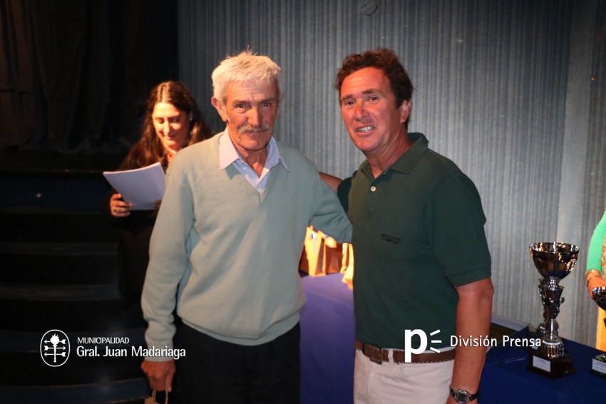 Reconocimientos y menciones especiales en la despedida de ao del 