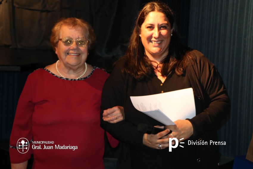 Reconocimientos y menciones especiales en la despedida de ao del 