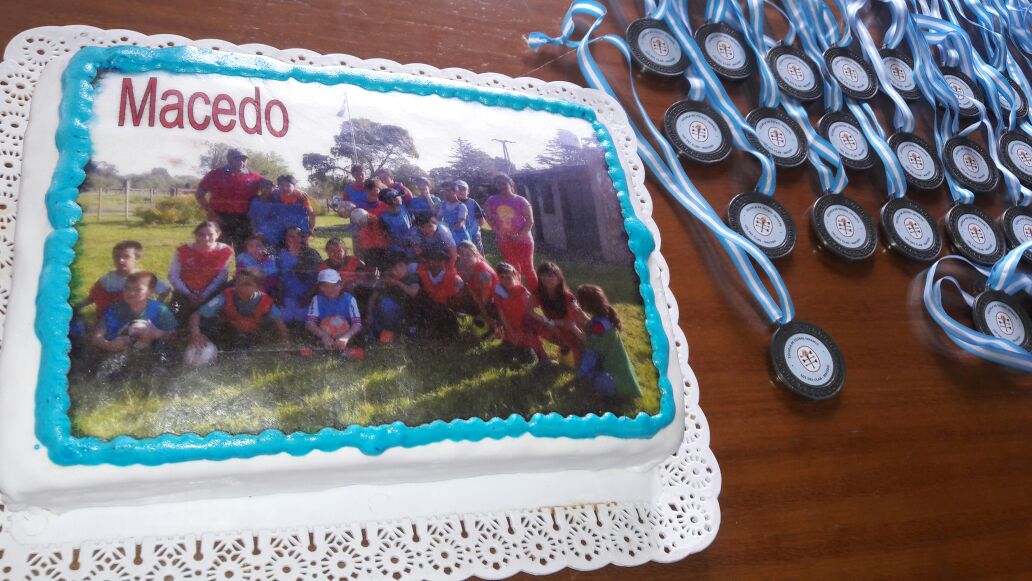 La Escuela de f�tbol infantil del paraje Macedo cerr� su primer a�o de