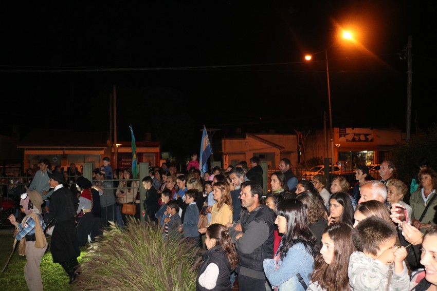 Se inaugur la muestra de fotografas histricas y de Molina Campos y 