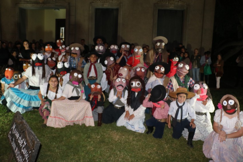 Se inaugur la muestra de fotografas histricas y de Molina Campos y 