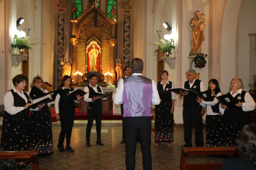 Coros de la regin realizaron un encuentro en adhesin al aniversario 