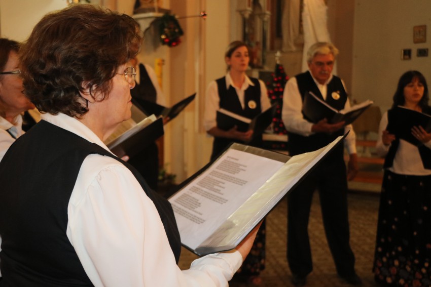 Coros de la regin realizaron un encuentro en adhesin al aniversario 