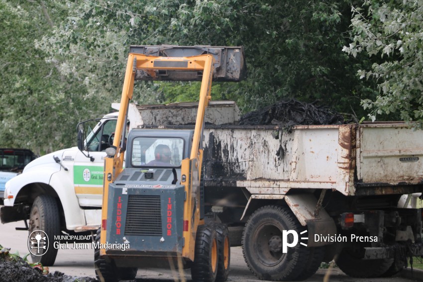 Avanzan las tareas de mantenimiento en distintos barrios