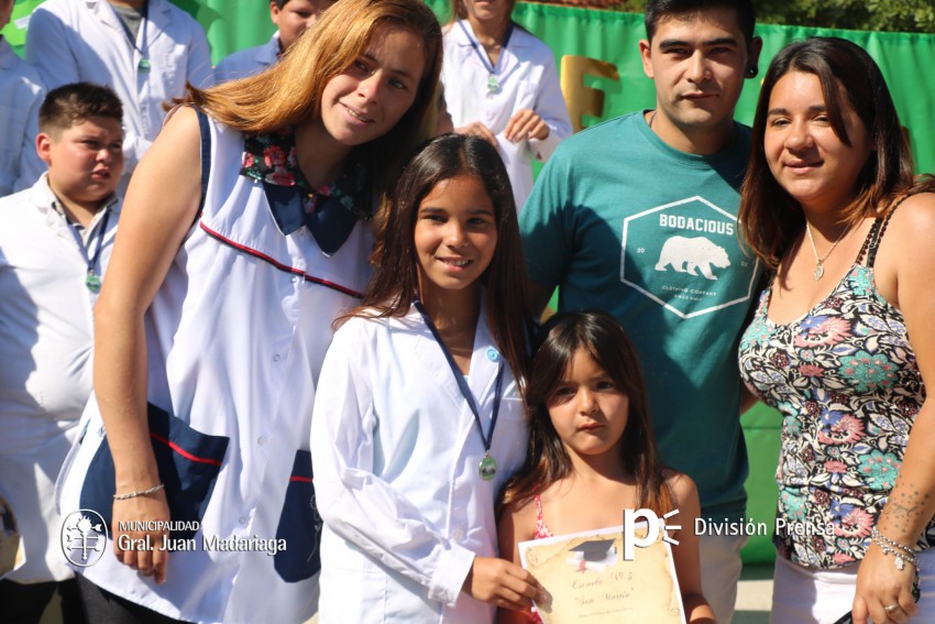 Egresaron los alumnos de la Escuela Primaria N 3