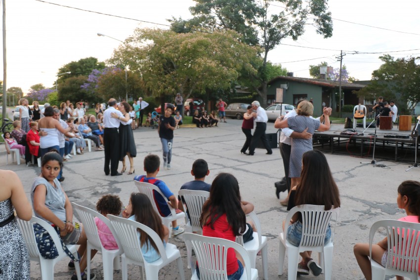 Se realiz la octava milonga callejera