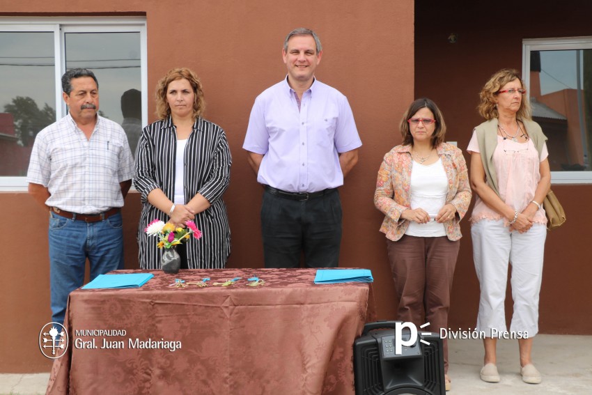 Entrega de viviendas - Santoro: 