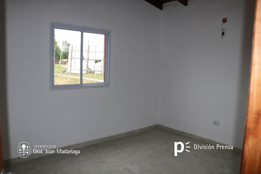 Entrega de viviendas - Santoro: 