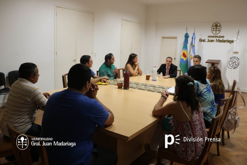 Realizaron una reunin con vecinos y el Banco Provincia para dialogar 