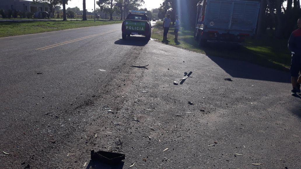 Siniestro vial entre un patrullero y cami�n deja un herido