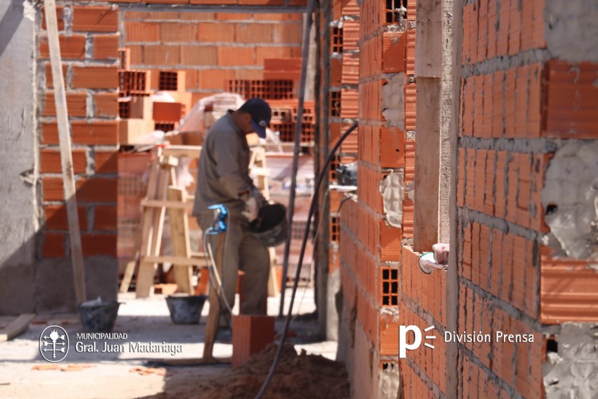 Avanzan las obras del Jard�n Maternal, las 20 viviendas y la sala vela