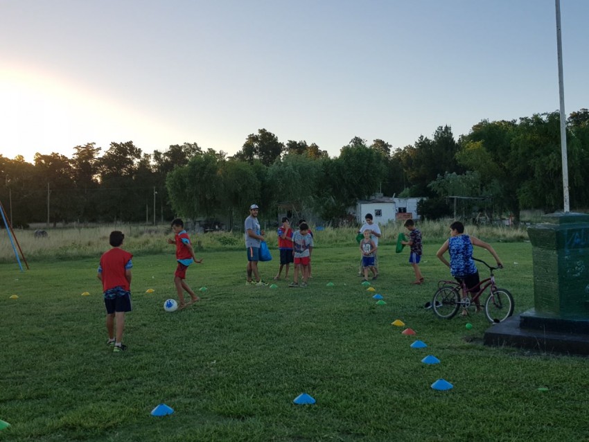 Las Tardecitas Culturales convocaron a casi una treintena de chicos en