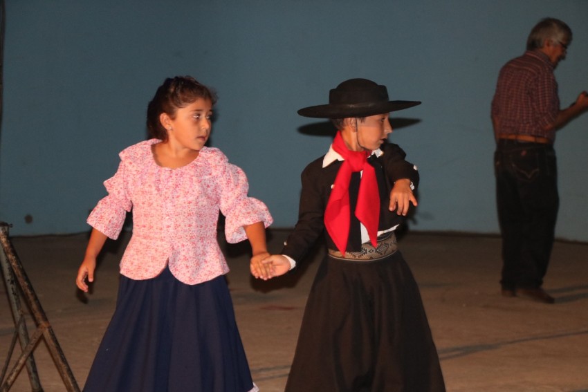 Folclore en los Barrios tuvo su parada en el Quintanilla