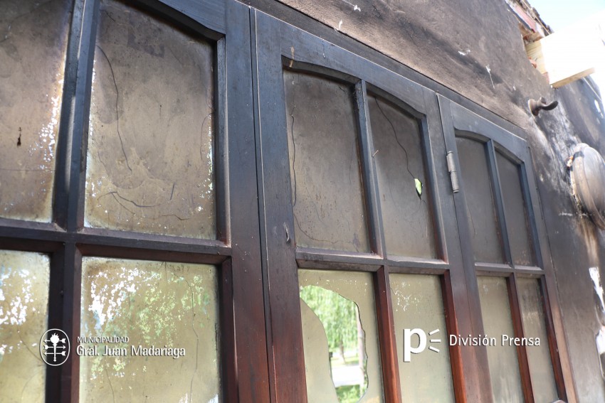 El municipio reconstruye la vivienda afectada por un incendio