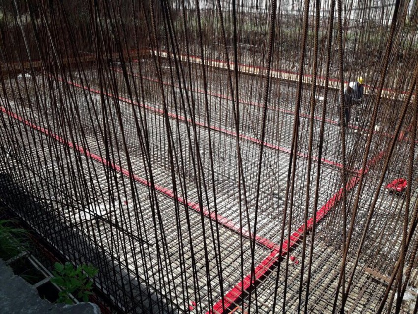 Nuevos avances en la construcci�n de la cisterna de agua