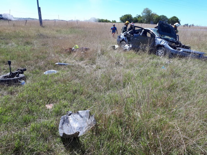 Vuelco deja 4 heridos en el camino a La Tablada