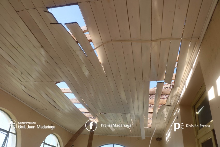 Repararn y reforzarn el techo de la Escuela N 9 del Paraje To Domi