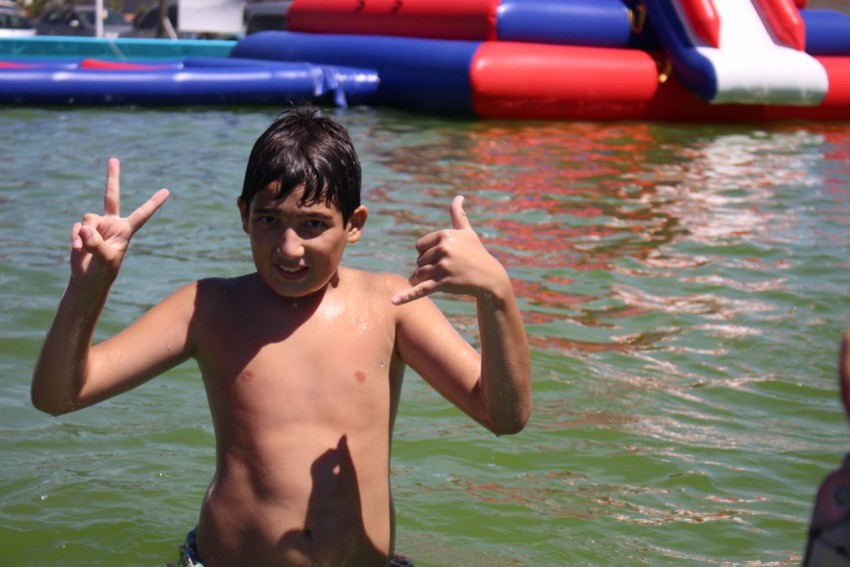 Los chicos del paraje Macedo disfrutaron de una jornada en el parque a